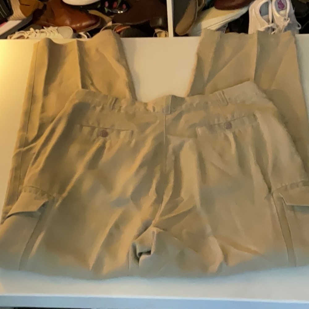 EUC Mens Tommy Bahama dark khaki pants